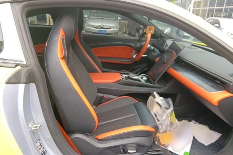 Used NETA GT 2023 580 AWD Right Front Seat