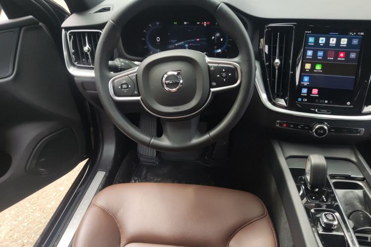 Used Volvo S60 2025 B4 Zhiyi Luxury Edition Steering Wheel