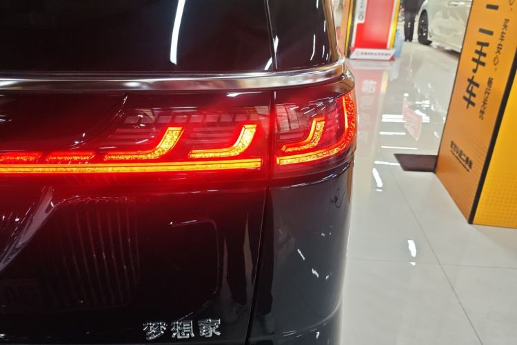 Used VOYAH Dream 2025 PHEV Four-Wheel-Drive Flagship Kunpeng Edition