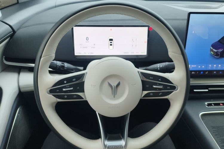 Used VOYAH Dream 2025 PHEV Four-Wheel-Drive Flagship Kunpeng Edition
