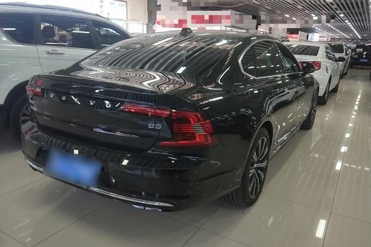 Used Volvo S90 2025 B5 Zhiya Luxury Edition
