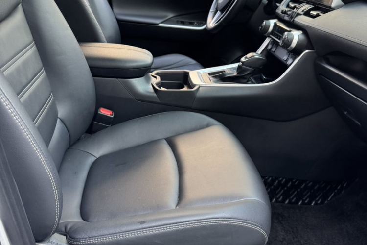 Used Toyota RAV4 2022 2.0L CVT Two-Wheel Drive Fashion Plus Edition