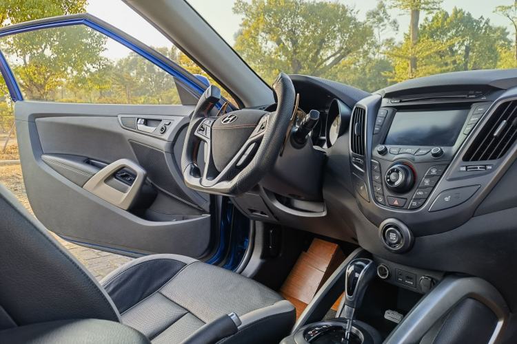 Used Hyundai Veloster 2012 1.6T Automatic Luxury Edition
