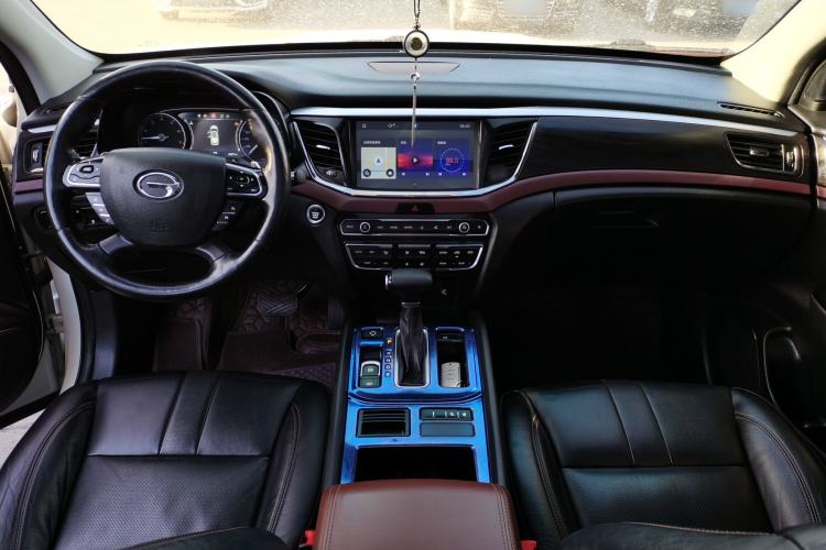 Used GAC Trumpchi GS8 2017 320T Two-Wheel Drive Luxury Smart Connectivity Version (7 Seats)
