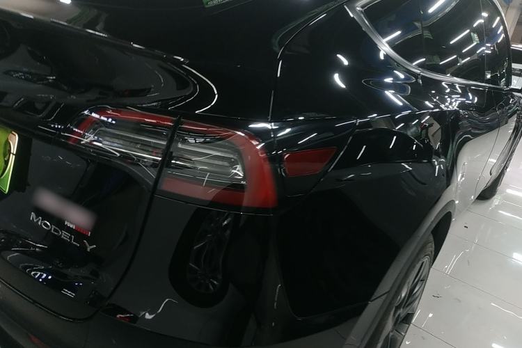 Used Tesla Model Y 2023 Rear-Wheel-Drive Version
