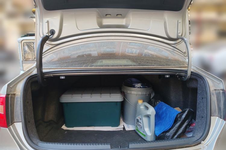 Used Volkswagen Sagitar 2012 1.6L Automatic Comfort Edition Trunk