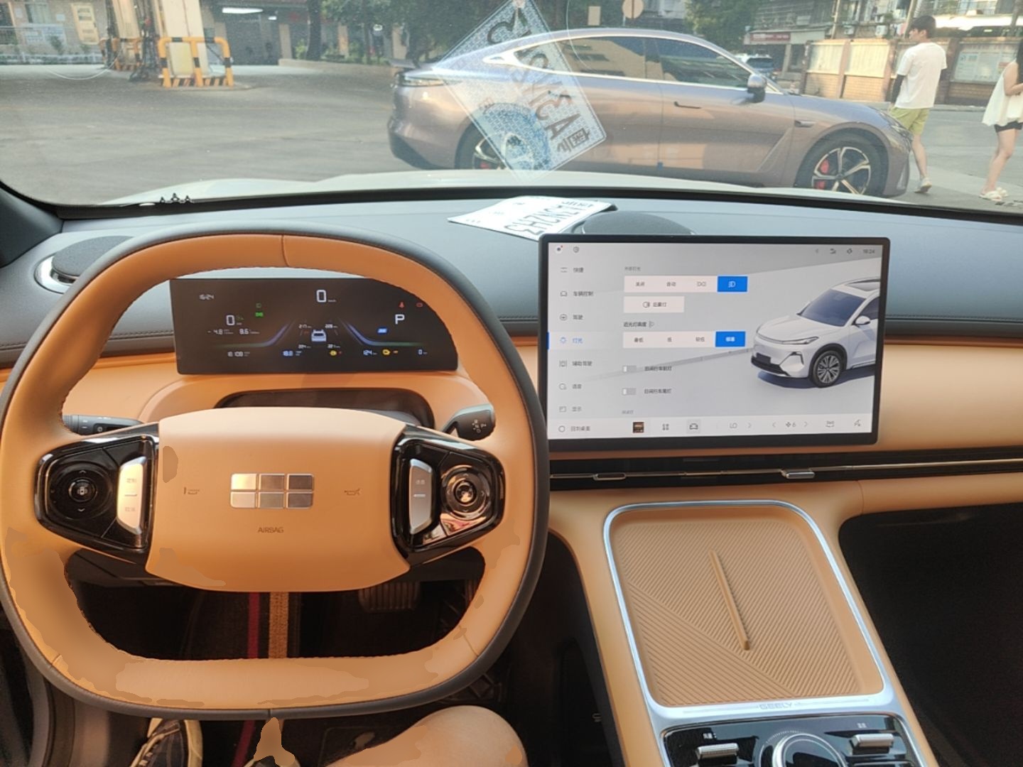 Geely Galaxy Xingjian 7 EM-i 2025 55 km Launch Edition — снимка 12