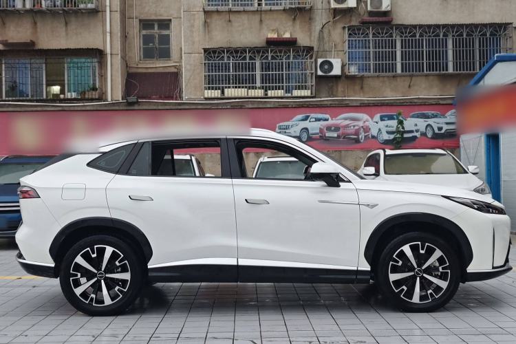 Used Roewe D5X DMH 2024 135 Tech Edition
