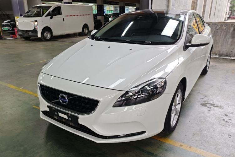 Used Volvo V40 2016 T3 Zhiyi Edition
