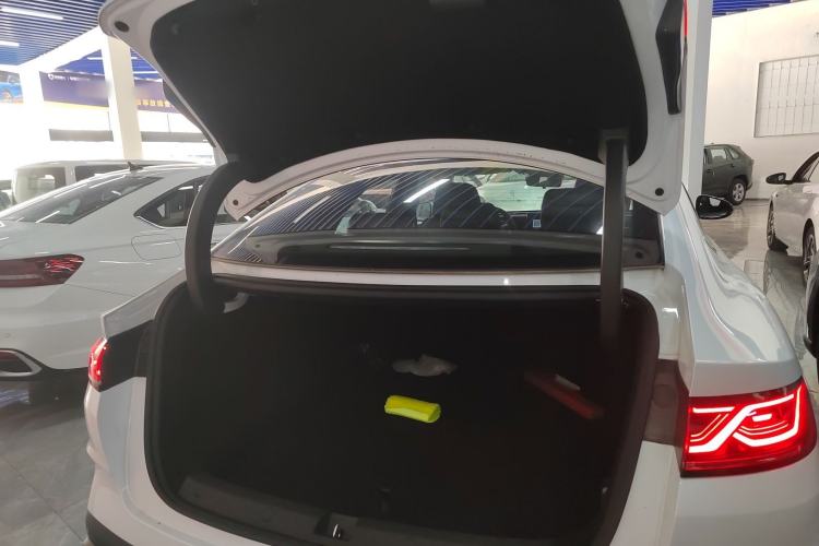 Used BYD Qin L 2024 DM-i 120KM Leading Model
