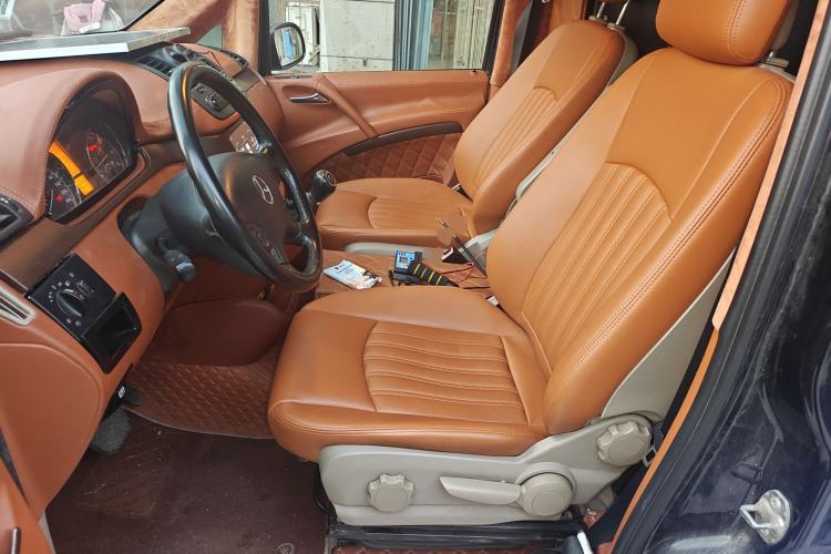 Used Mercedes-Benz Viano 2010 2.5L Luxury Edition Left Front Seat