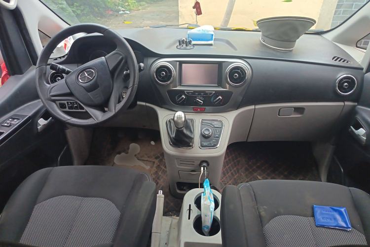 Used JAC Refine M3 2016 IKEA Edition 1.6L Luxury Smart Model Center Console