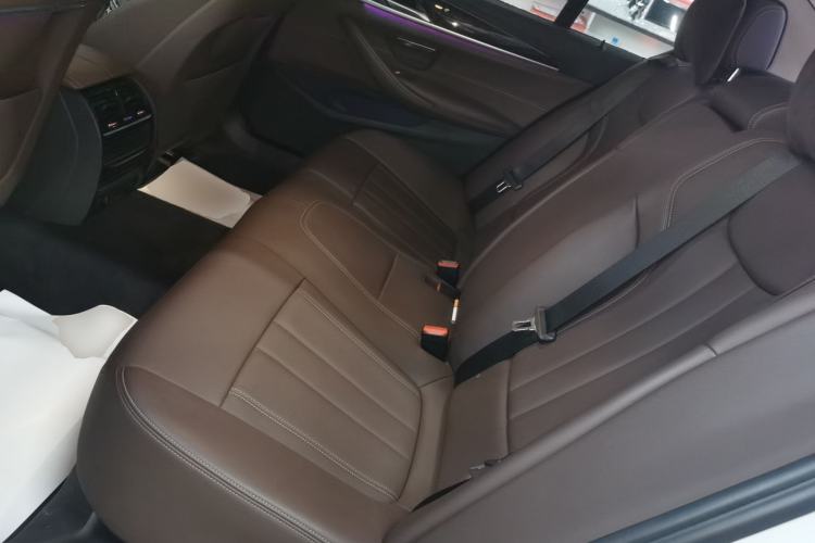 Used BMW 5 Series 2019 525Li Luxury Package
