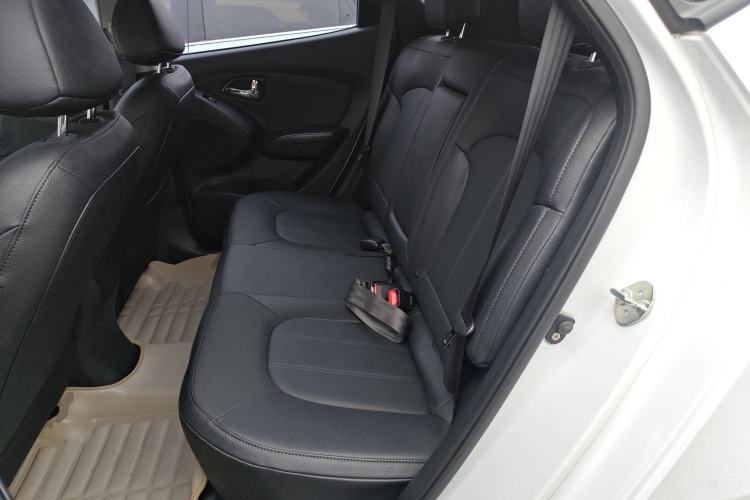 Used Hyundai ix35 2015 2.0L Automatic 2WD Smart Version China V Standard