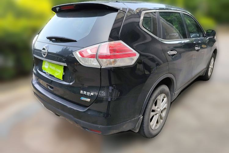 Used Nissan X-Trail 2015 2.0L CVT Comfort MAX Edition 2WD
