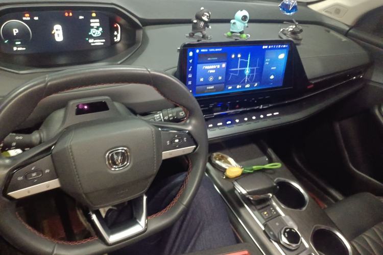 Used CHANGAN CS55PLUS 2022 2nd Generation 1.5T DCT Navigation Edition Center Console