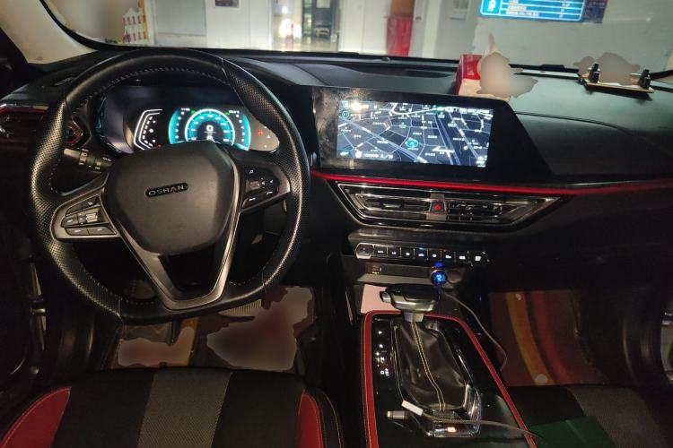 Used CHANGAN OSHAN X5 2021 1.5T DCT Prestige Edition Center Console