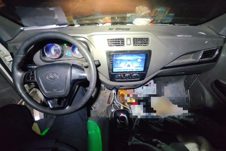 Used New Gonow Shuailing 2022 Standard Range with 41.64 kWh Lishen Power Center Console