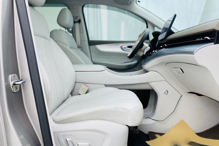 Used Roewe iMAX8 New Energy 2025 1.5T DMH Lu Zun Deluxe Edition