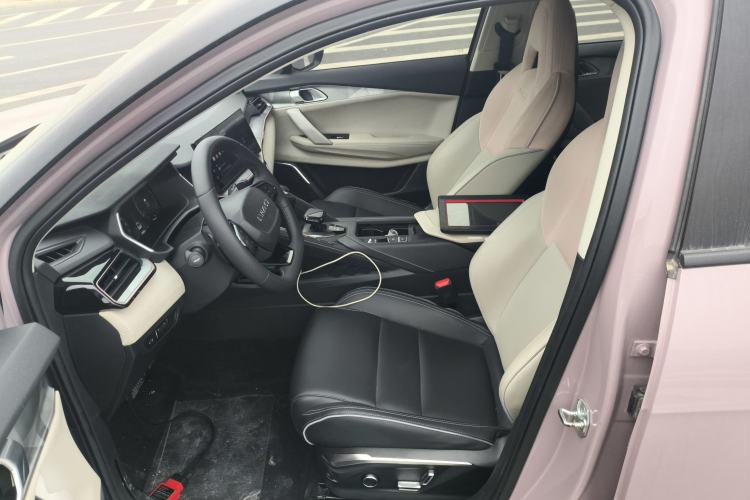 Used Lynk & Co 06 2023 Remix 1.5T Shero
