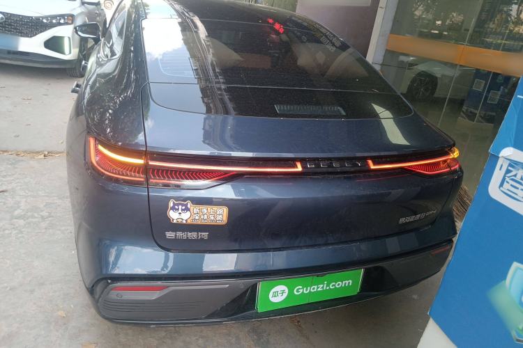 Used Geely Galaxy Galaxy 8 2025 130km EM-i Deluxe Edition
