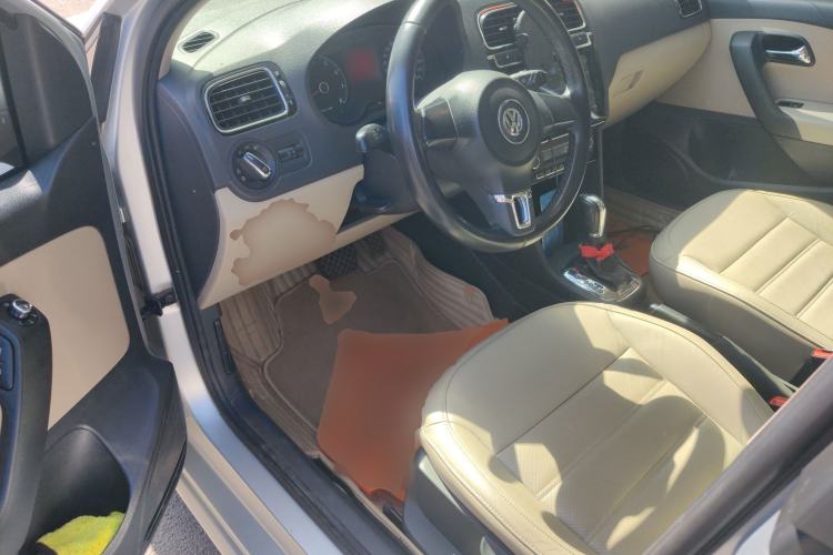 Used Volkswagen Polo 2013 1.6L Automatic Luxury Edition
