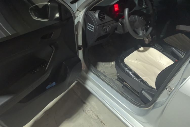 Used Volkswagen Jetta 2013 1.6L Automatic Fashion Model Driver Seat