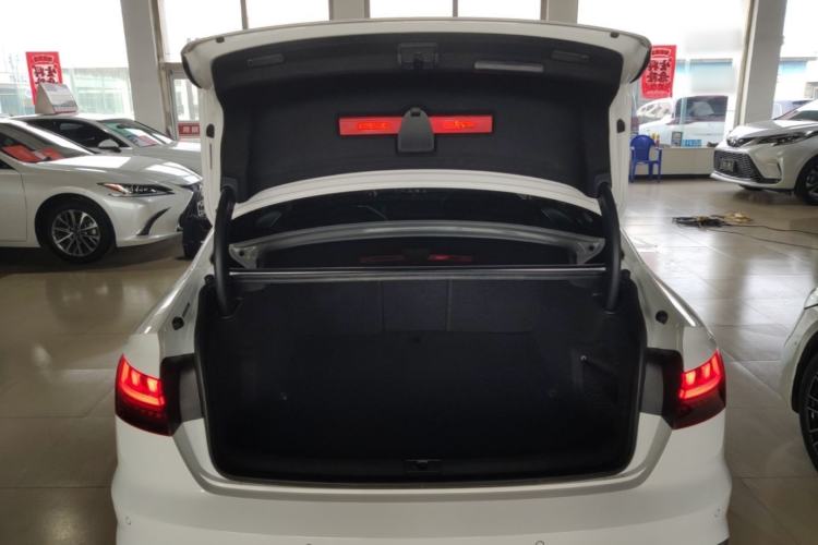 Used Audi A4L 2020 40 TFSI Fashion Dynamic Model Trunk