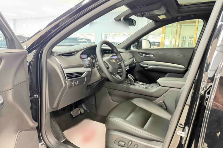 Used Cadillac XT4 2021 28T Two-Wheel Drive Luxury Version
