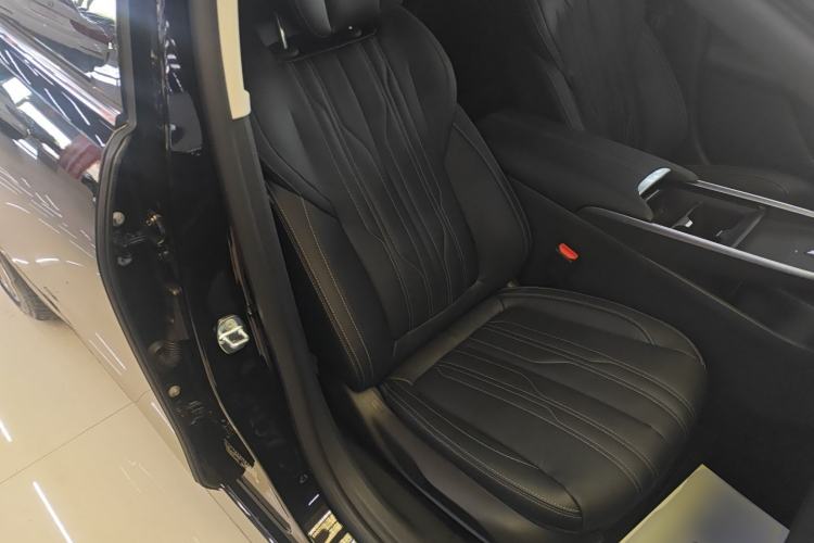 Used Buick LaCrosse 2026 Model Platinum Aivia Edition Right Front Seat