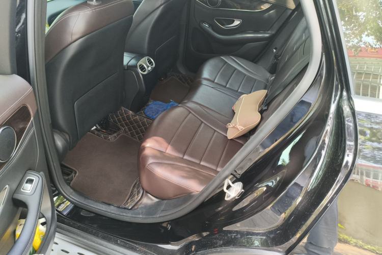 Used Mercedes-Benz GLC 2018 Facelift GLC 260 4MATIC Luxury Edition
