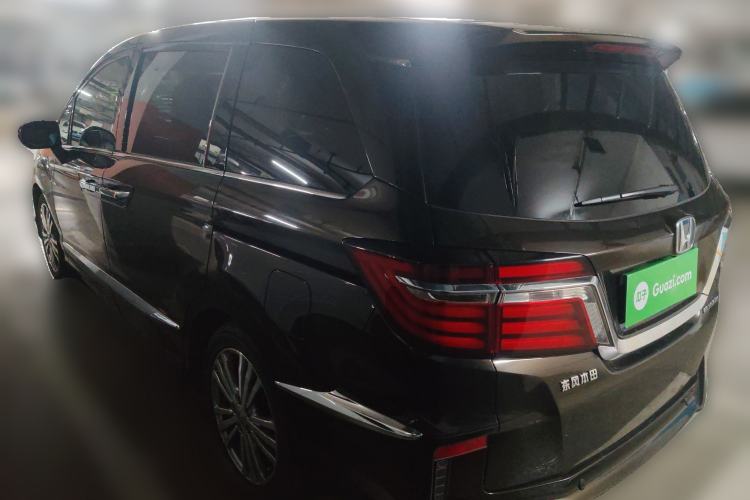 Used Honda Elysion 2016 2.4L Luxury Edition
