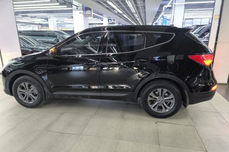 Used Hyundai Santa Fe 2013 2.4L Automatic 4x4 Comfort Edition
