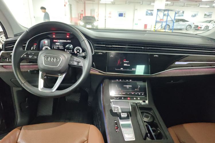 Used Audi Q7 2023 45 TFSI quattro S line Sport model
