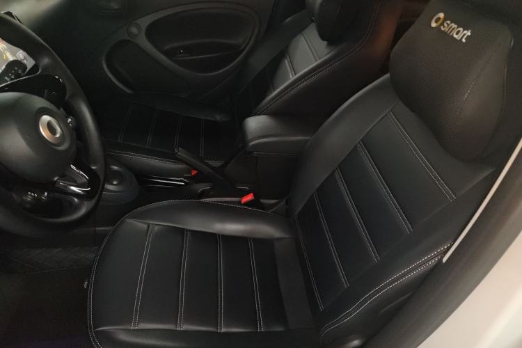 Used smart forfour 2018 1.0L 52 kW Dynamic Edition