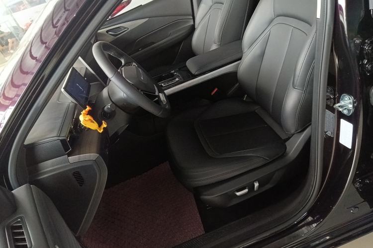 Used Wuling Xingguang 2024 Co-Creation Edition 150 Flagship Model
