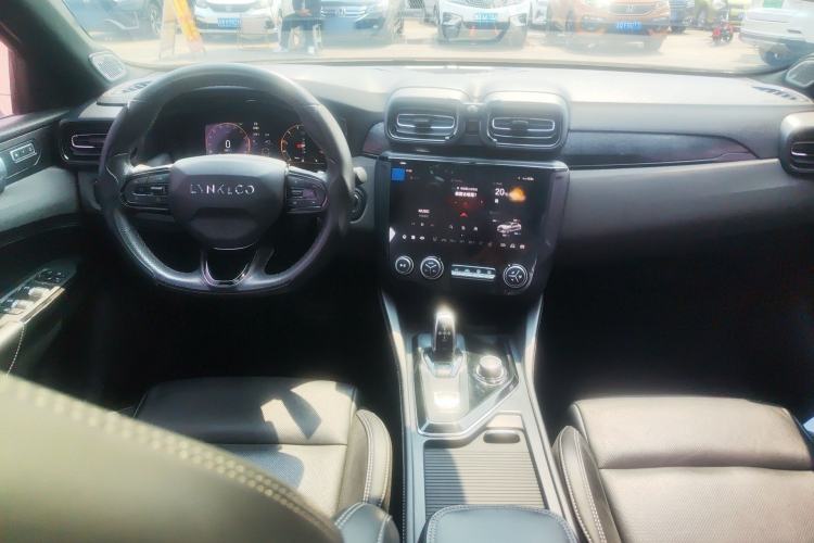 Used Lynk & Co 03 2022 2.0TD DCT JingPro Center Console