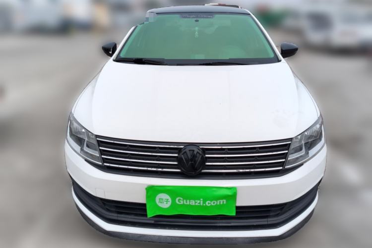 Used Volkswagen Lavida 2017 1.6L Manual Fashion Edition
