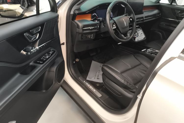 Used Lincoln Corsair 2021 2.0T Two-Wheel-Drive Luxury Edition Driver Seat