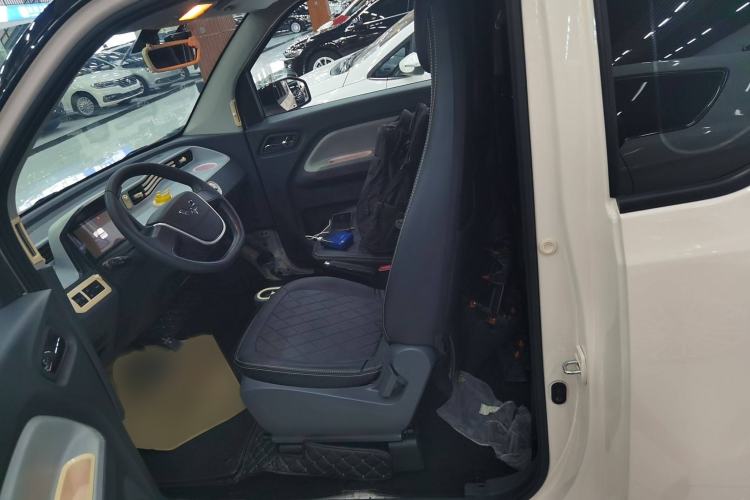 Used Wuling Hongguang MINIEV 2022 Macaron Premium Model – Lithium Iron Phosphate