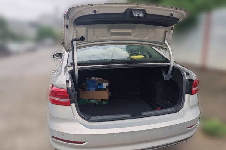 Used Volkswagen Lavida 2019 1.5L Automatic Comfort Edition China VI Standard Trunk