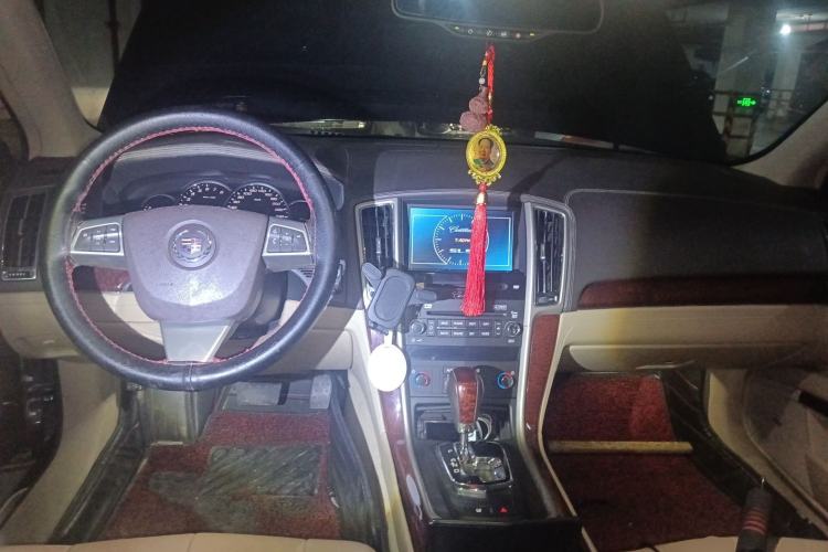 Used Cadillac SLS Seville 2012 2.0T Comfort Model Center Console