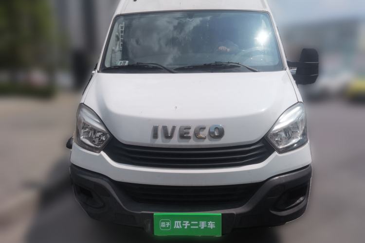 Used Iveco Eurocargo 2020 2.3T Manual Super Rui Long Wheelbase Short Overhang High Roof China VI F1A Front