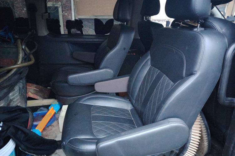 Used FORTHING Lingzhi 2020 M5L 1.6L Luxury 7-Seater
