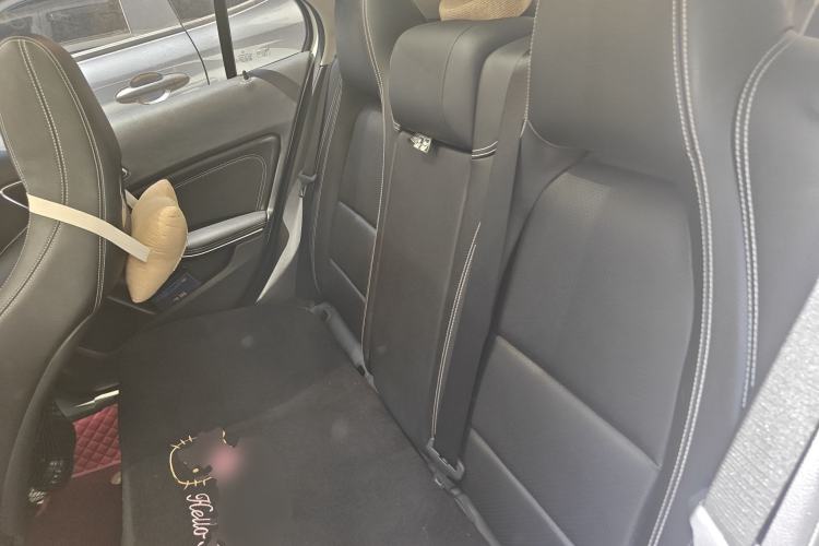 Used Mercedes-Benz GLA 2016 GLA 220 4MATIC Fashion Edition Left Rear Seat