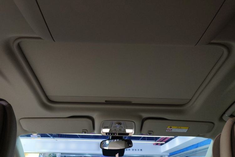 Used Buick GL8 New Energy 2025 Lu Shang Luxury Edition 7-Seater Headliner