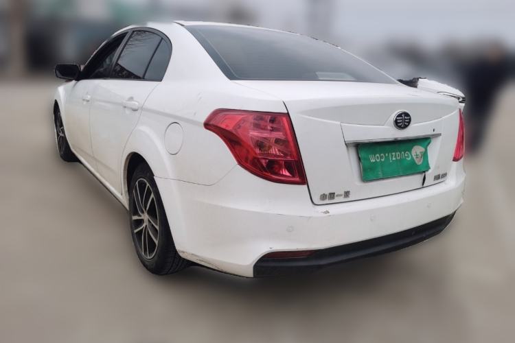 Used Bestune B50 2013 1.6L manual luxury version
