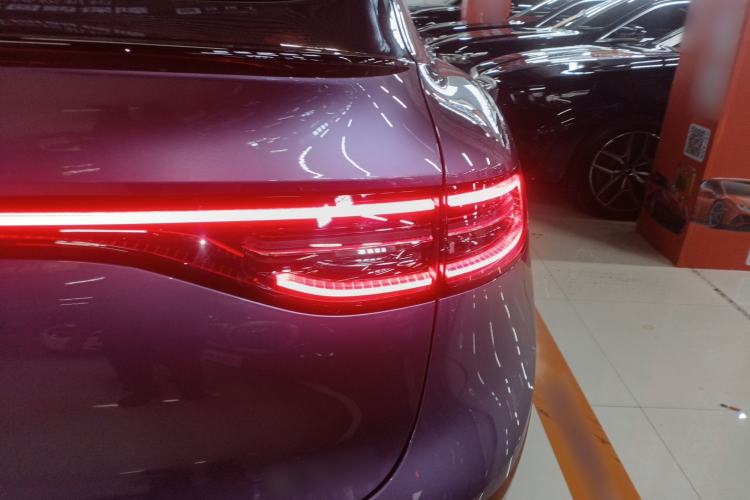 Used Hima Luxeed R7 2024 All-Electric 736 km Ultra
