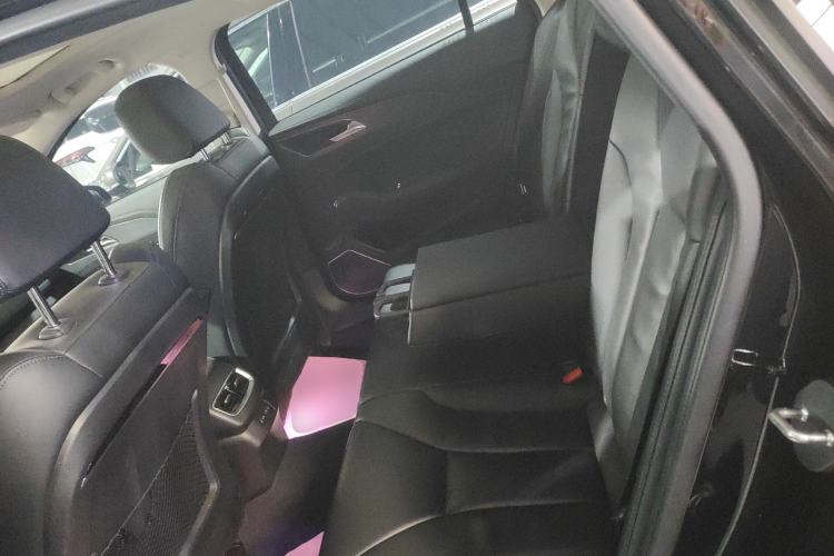 Used Hongqi H5 2022 Classic Model Facelift 1.8T Automatic Smart Connect Flagship Edition
