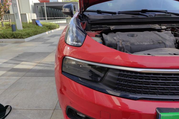 Used Lynk & Co 01 2019 2.0T Four-Wheel Drive Genie Pro Version China VI Standard Right Front Headlight